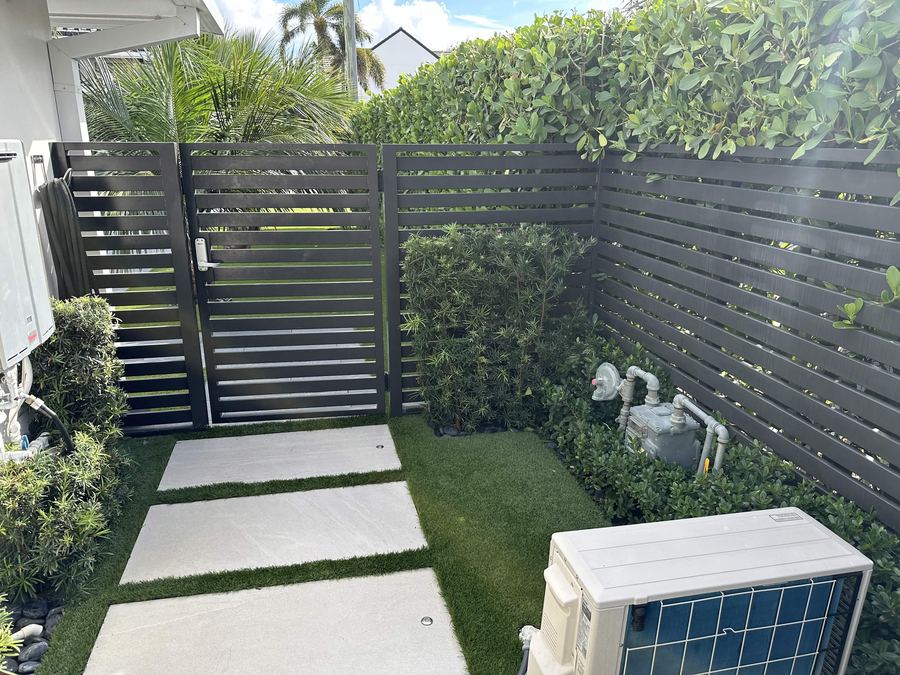 Horizontal slat aluminum gate and matching fence panels